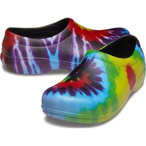 NWOT Dual Comfort Tie Dye Crocs